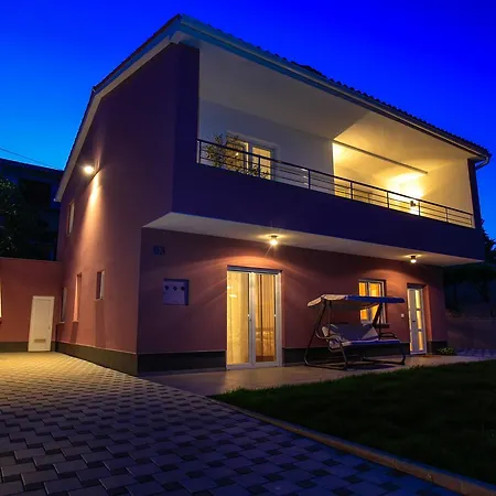 Apartments Fiora *