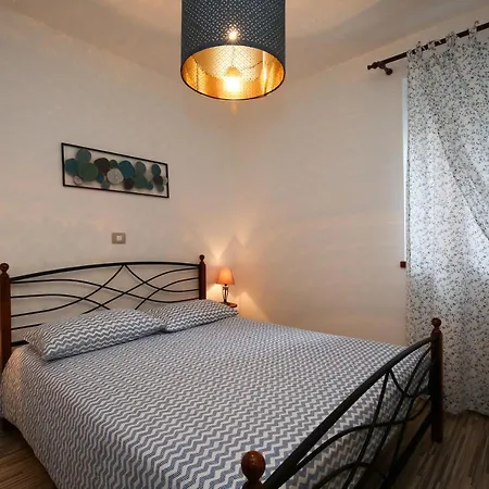 Apartments Fiora *