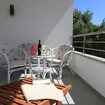 Apartman Fiora *