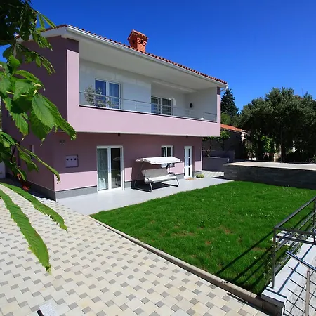 Fiora Apartament